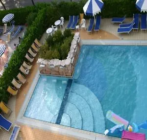 Harrys Hotel 3*